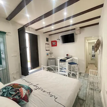 Luna Apartment