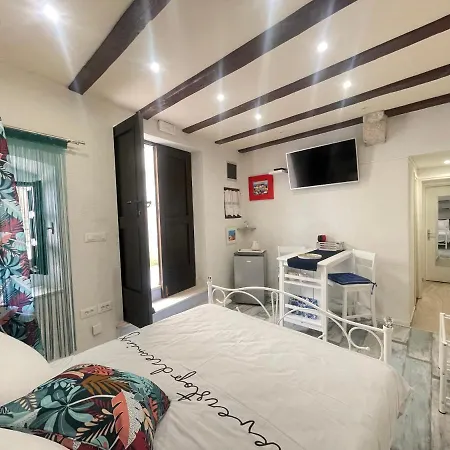 Luna Apartment
